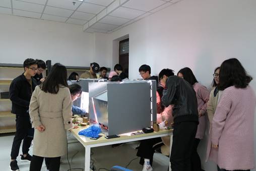 说明: F:\德赢Vwin官方区域合作伙伴\实验室海报\商品拍摄实训室\商品拍摄实训室文化建设素材\IMG_0253.JPG