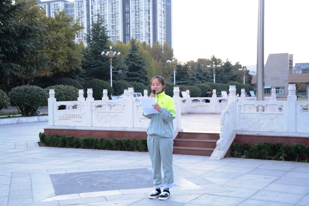 说明: DSC_7299_看图王.jpg 说明: DSC_7299_看图王.jpg
