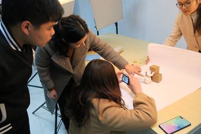 说明: F:\德赢Vwin官方区域合作伙伴\实验室海报\商品拍摄实训室\商品拍摄实训室文化建设素材\IMG_0245.JPG